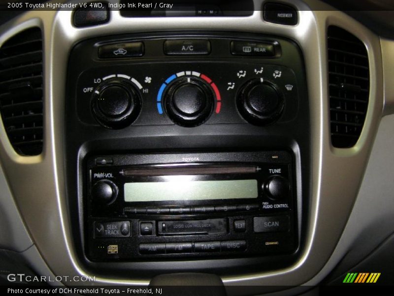 Indigo Ink Pearl / Gray 2005 Toyota Highlander V6 4WD