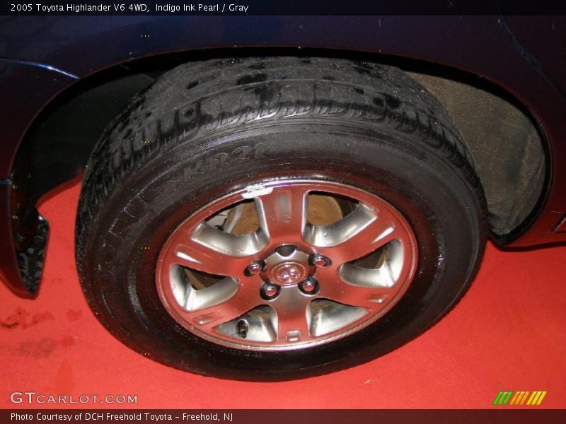 Indigo Ink Pearl / Gray 2005 Toyota Highlander V6 4WD