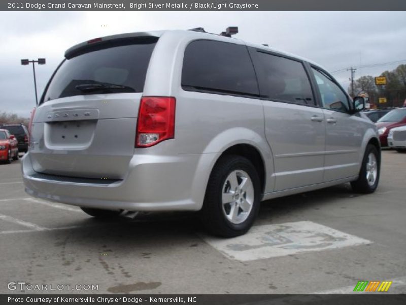 Bright Silver Metallic / Black/Light Graystone 2011 Dodge Grand Caravan Mainstreet