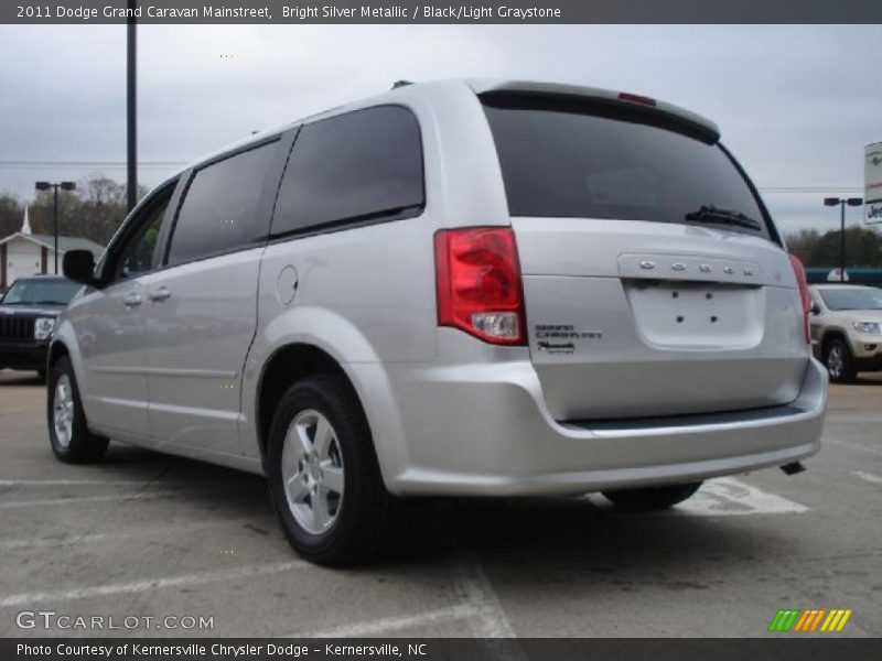 Bright Silver Metallic / Black/Light Graystone 2011 Dodge Grand Caravan Mainstreet