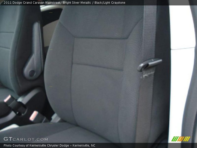 Bright Silver Metallic / Black/Light Graystone 2011 Dodge Grand Caravan Mainstreet