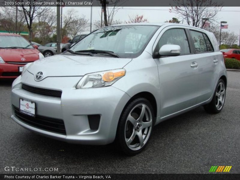Silver Streak Mica / Charcoal Gray 2009 Scion xD