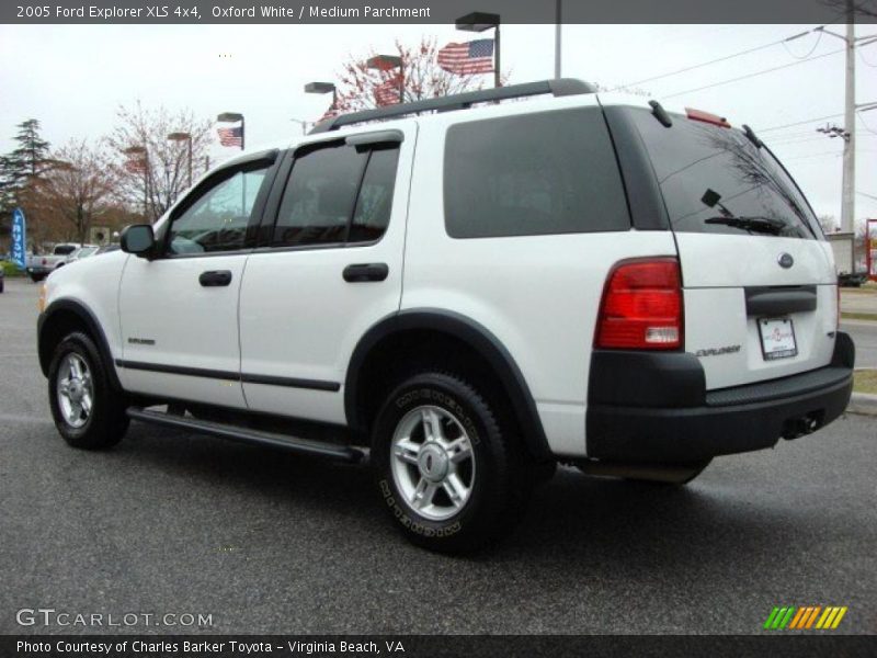 Oxford White / Medium Parchment 2005 Ford Explorer XLS 4x4