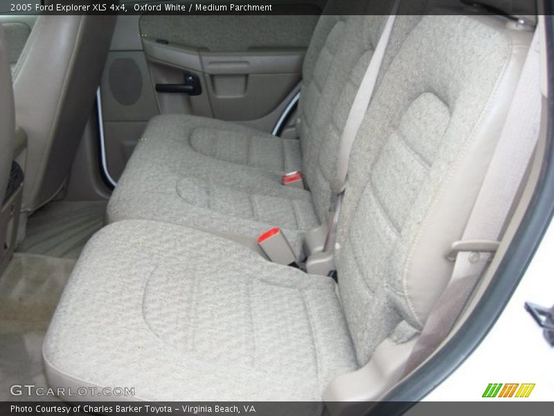 Oxford White / Medium Parchment 2005 Ford Explorer XLS 4x4