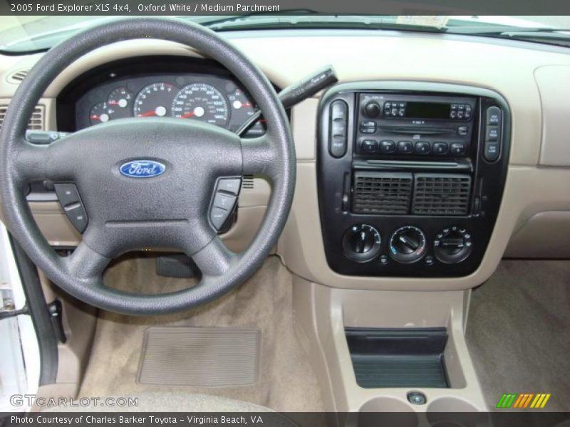 Oxford White / Medium Parchment 2005 Ford Explorer XLS 4x4