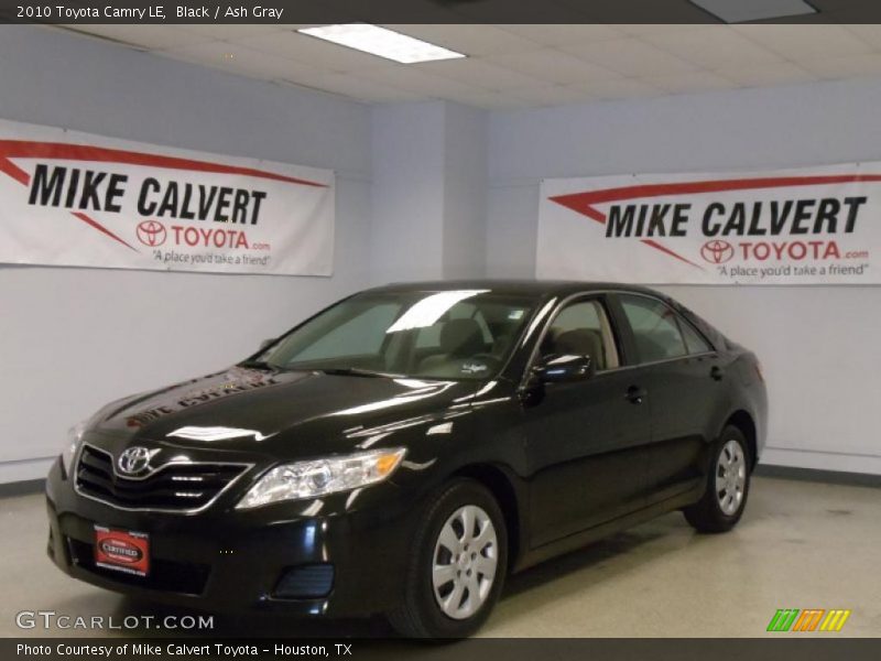 Black / Ash Gray 2010 Toyota Camry LE