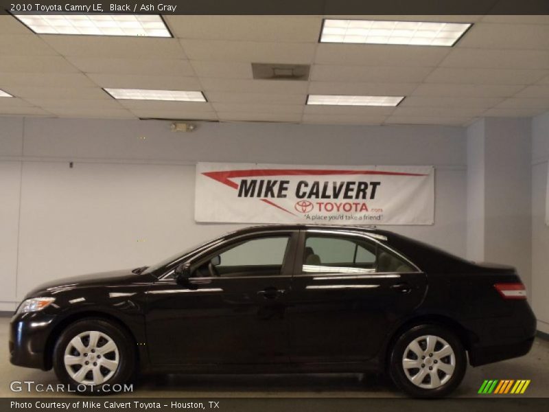 Black / Ash Gray 2010 Toyota Camry LE