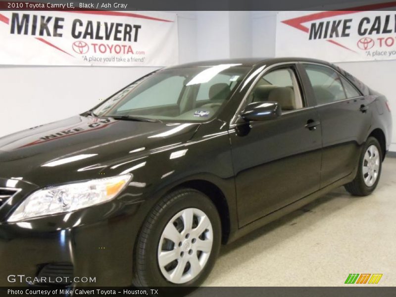 Black / Ash Gray 2010 Toyota Camry LE