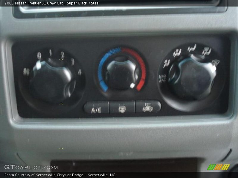Super Black / Steel 2005 Nissan Frontier SE Crew Cab