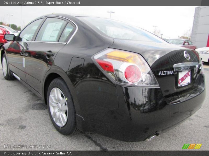 Super Black / Charcoal 2011 Nissan Altima 2.5 S