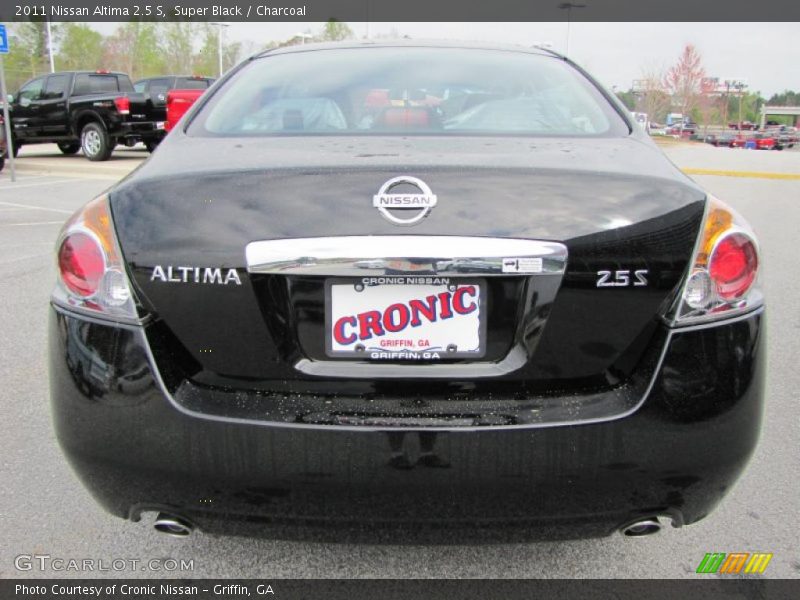 Super Black / Charcoal 2011 Nissan Altima 2.5 S