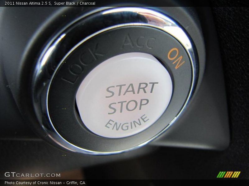 Super Black / Charcoal 2011 Nissan Altima 2.5 S