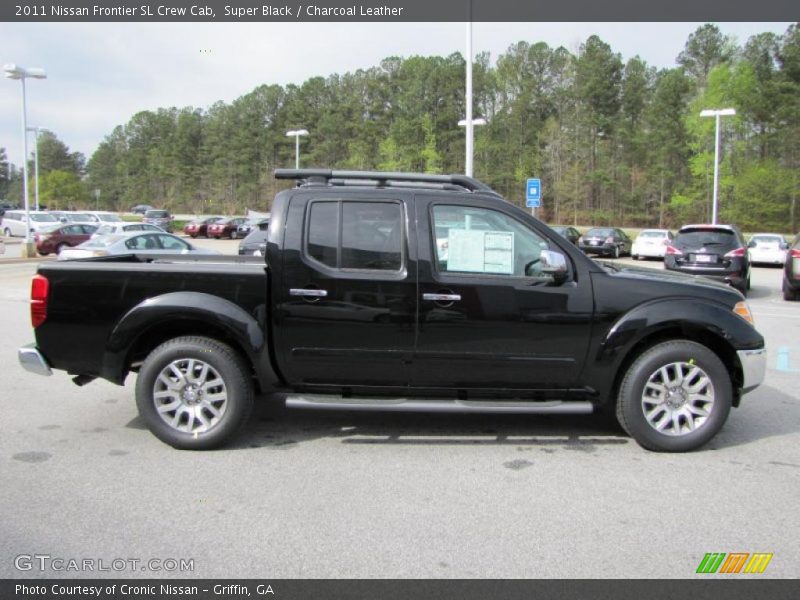 Super Black / Charcoal Leather 2011 Nissan Frontier SL Crew Cab