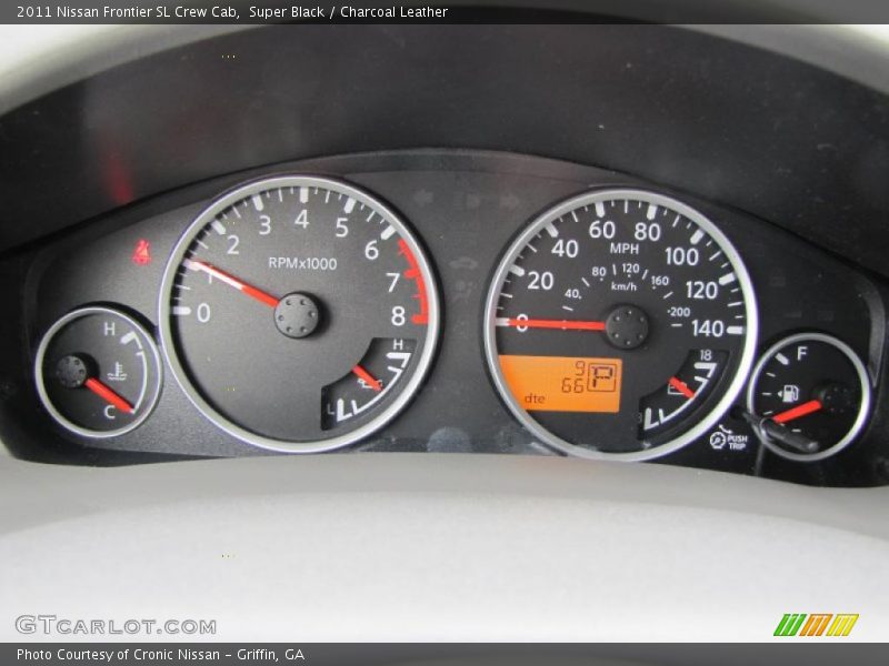 Super Black / Charcoal Leather 2011 Nissan Frontier SL Crew Cab