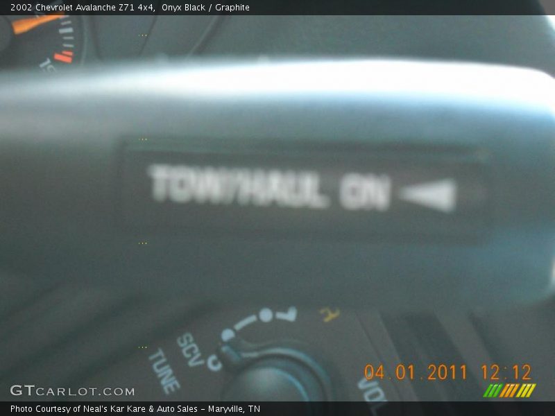 Onyx Black / Graphite 2002 Chevrolet Avalanche Z71 4x4