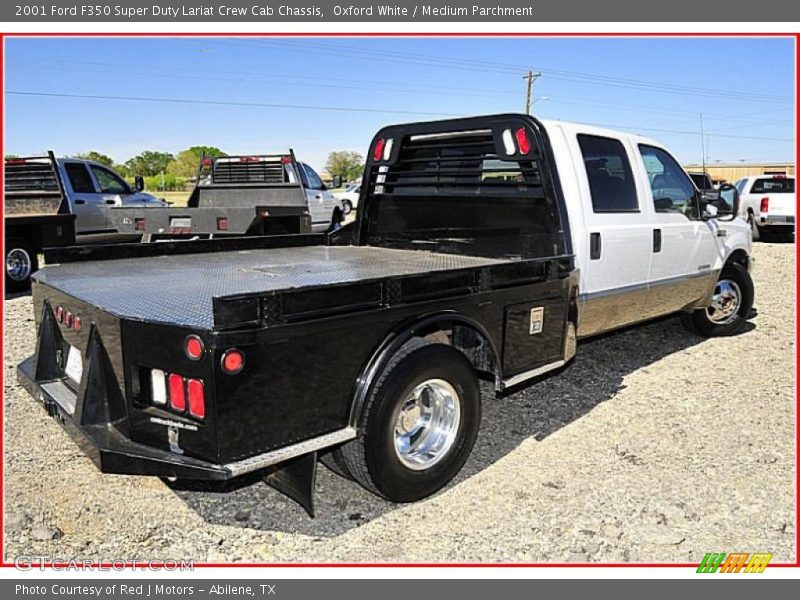 Oxford White / Medium Parchment 2001 Ford F350 Super Duty Lariat Crew Cab Chassis