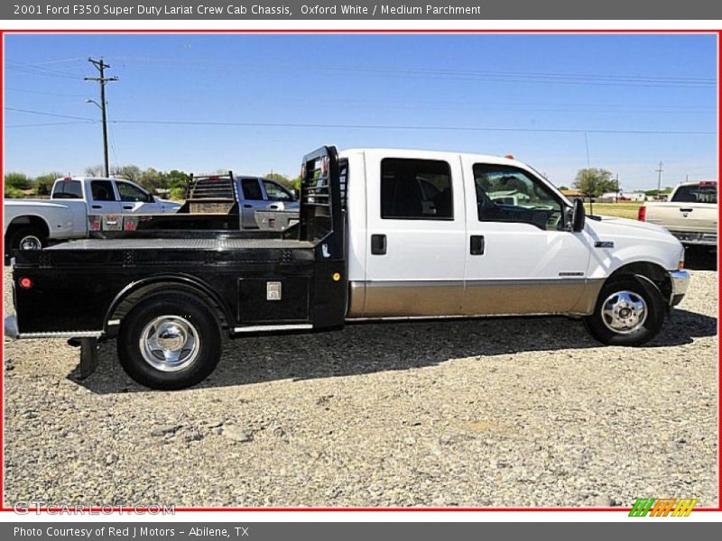 Oxford White / Medium Parchment 2001 Ford F350 Super Duty Lariat Crew Cab Chassis