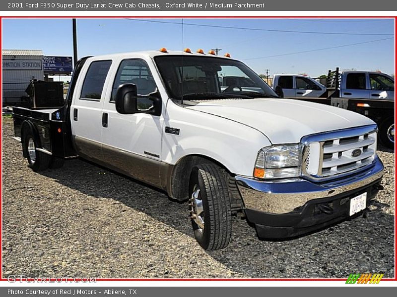 Oxford White / Medium Parchment 2001 Ford F350 Super Duty Lariat Crew Cab Chassis