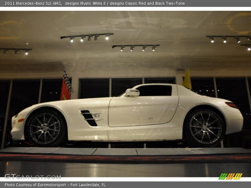 designo Mystic White II / designo Classic Red and Black Two-Tone 2011 Mercedes-Benz SLS AMG