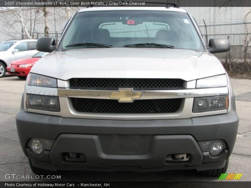 Silver Birch Metallic / Gray/Dark Charcoal 2005 Chevrolet Avalanche LT 4x4