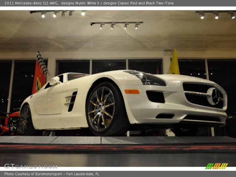 designo Mystic White II / designo Classic Red and Black Two-Tone 2011 Mercedes-Benz SLS AMG