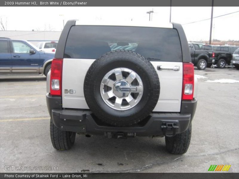 Birch White / Ebony/Pewter 2009 Hummer H3