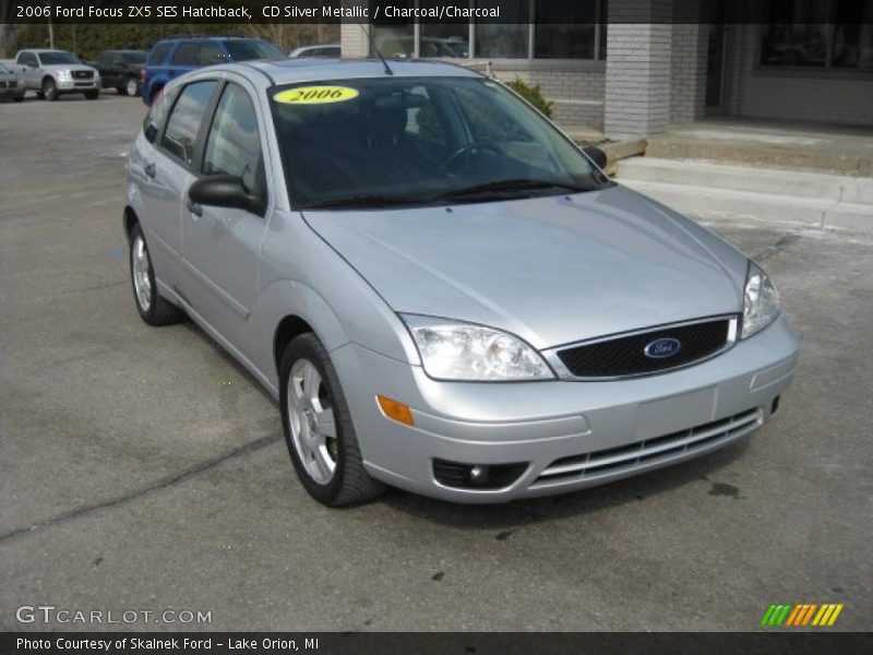 CD Silver Metallic / Charcoal/Charcoal 2006 Ford Focus ZX5 SES Hatchback