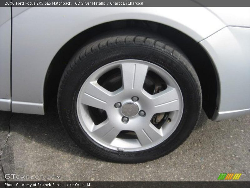  2006 Focus ZX5 SES Hatchback Wheel