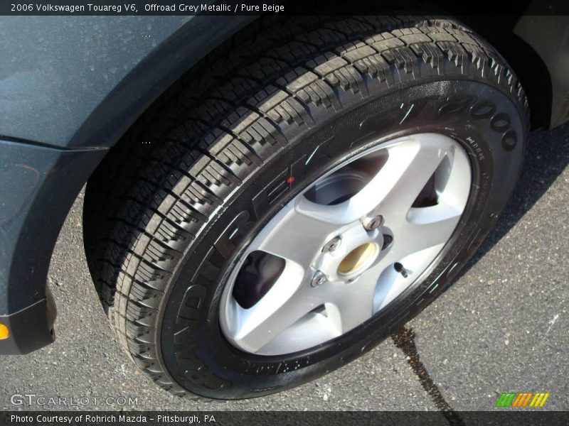 Offroad Grey Metallic / Pure Beige 2006 Volkswagen Touareg V6