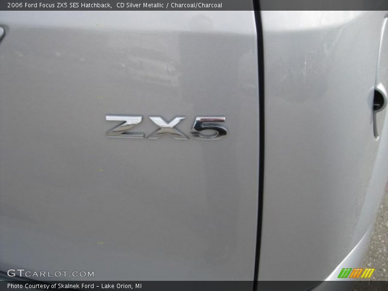  2006 Focus ZX5 SES Hatchback Logo