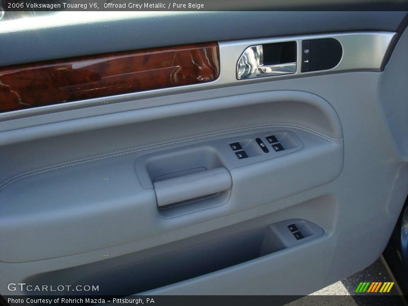 Offroad Grey Metallic / Pure Beige 2006 Volkswagen Touareg V6