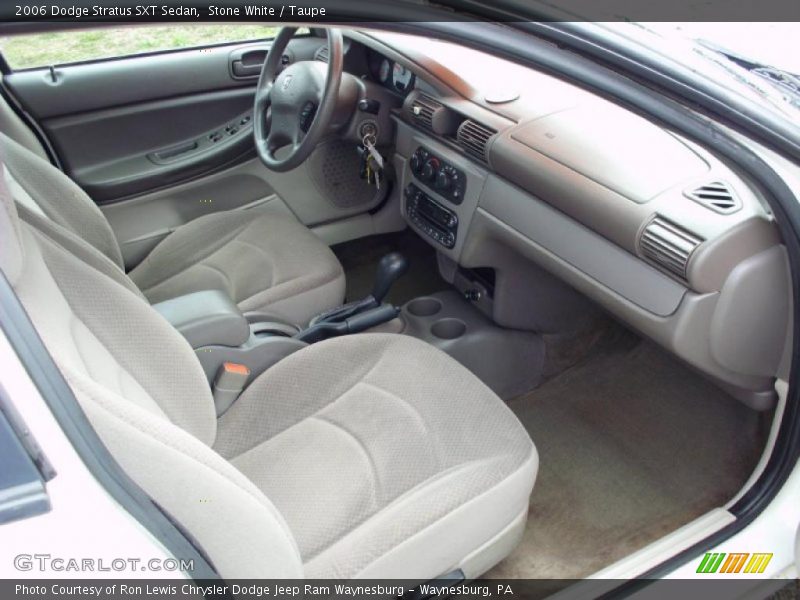 Stone White / Taupe 2006 Dodge Stratus SXT Sedan