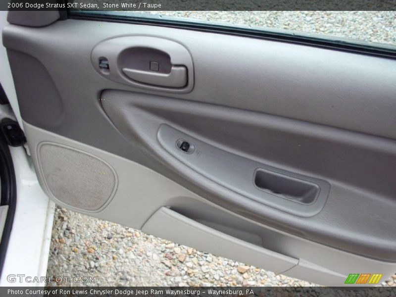 Stone White / Taupe 2006 Dodge Stratus SXT Sedan