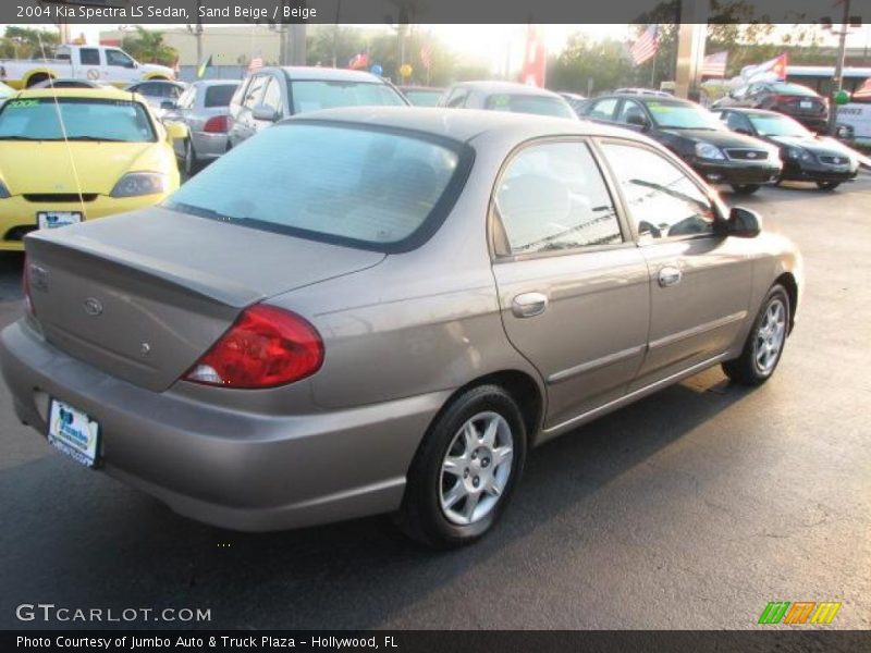 Sand Beige / Beige 2004 Kia Spectra LS Sedan