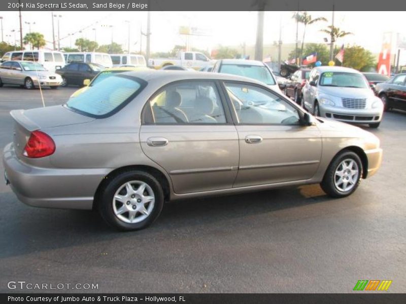 Sand Beige / Beige 2004 Kia Spectra LS Sedan