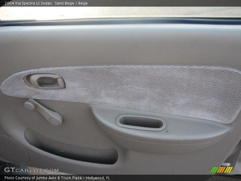 Sand Beige / Beige 2004 Kia Spectra LS Sedan