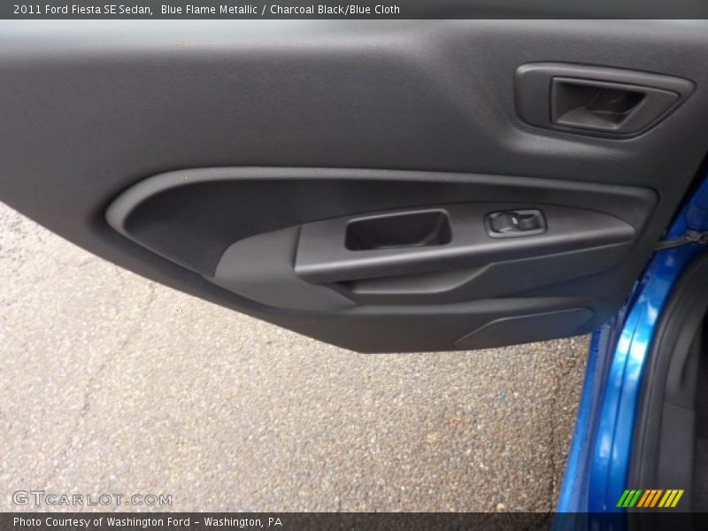 Blue Flame Metallic / Charcoal Black/Blue Cloth 2011 Ford Fiesta SE Sedan