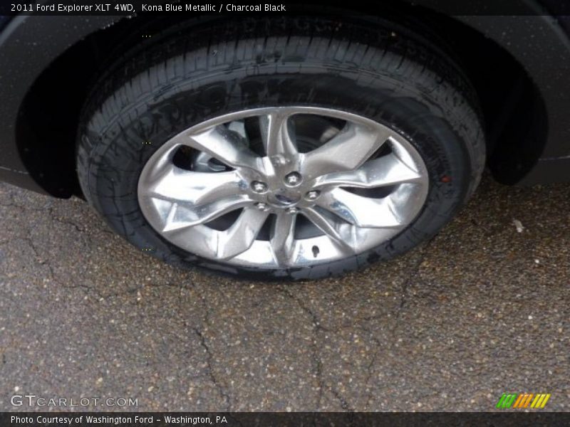 Kona Blue Metallic / Charcoal Black 2011 Ford Explorer XLT 4WD