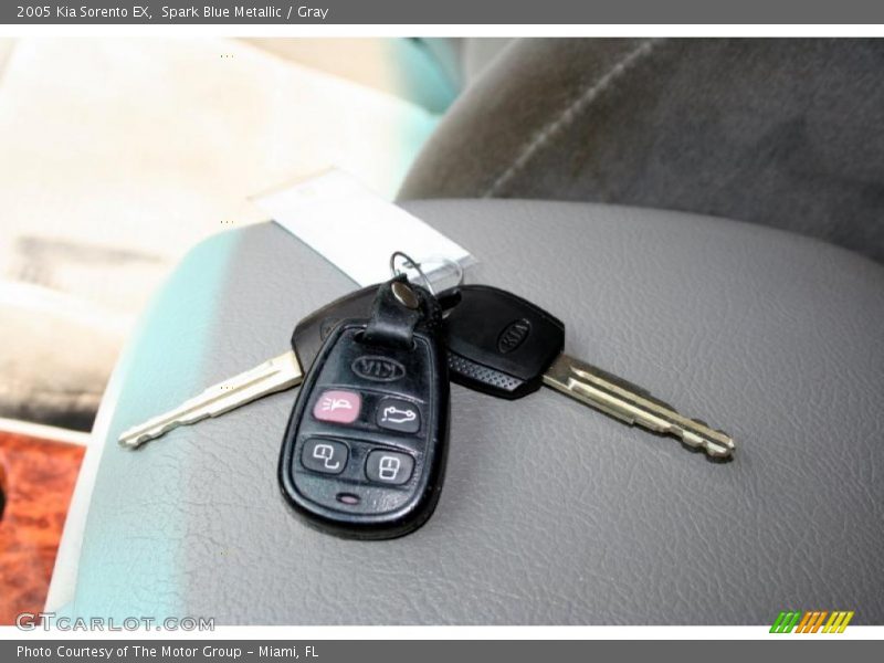 Spark Blue Metallic / Gray 2005 Kia Sorento EX