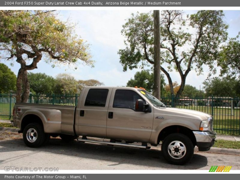Arizona Beige Metallic / Medium Parchment 2004 Ford F350 Super Duty Lariat Crew Cab 4x4 Dually
