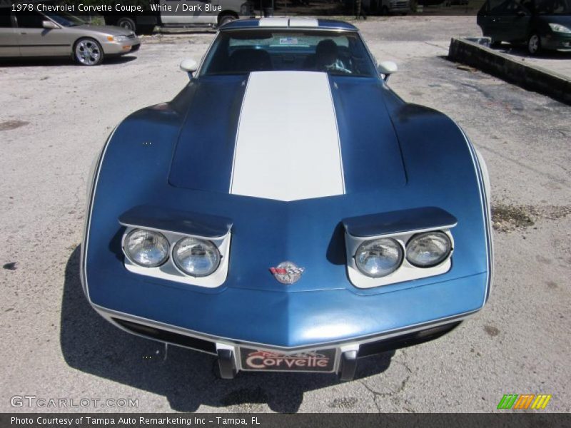 White / Dark Blue 1978 Chevrolet Corvette Coupe