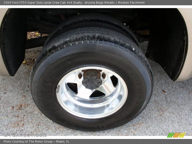 Arizona Beige Metallic / Medium Parchment 2004 Ford F350 Super Duty Lariat Crew Cab 4x4 Dually