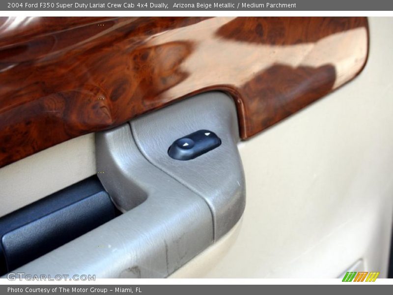 Arizona Beige Metallic / Medium Parchment 2004 Ford F350 Super Duty Lariat Crew Cab 4x4 Dually
