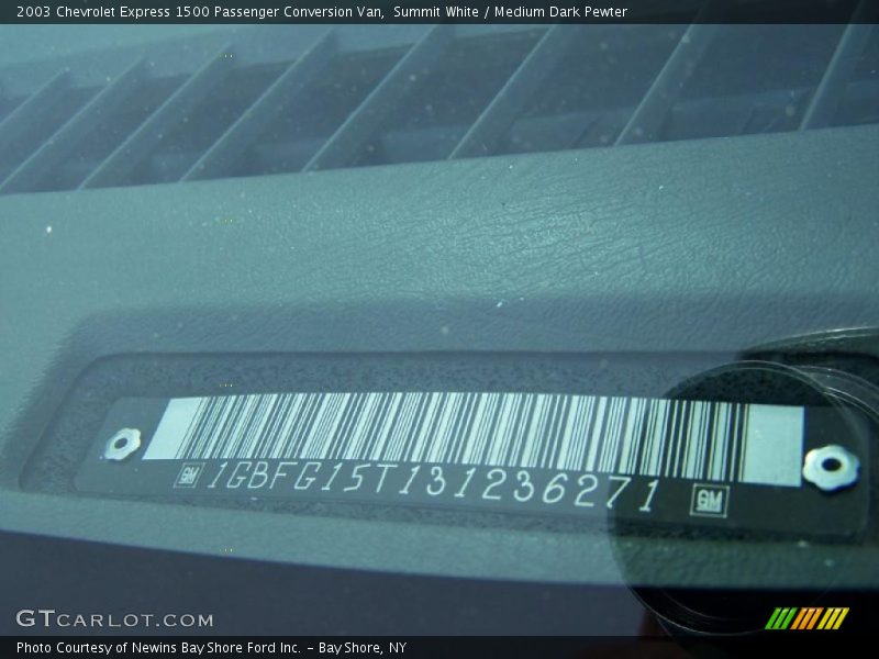 Summit White / Medium Dark Pewter 2003 Chevrolet Express 1500 Passenger Conversion Van