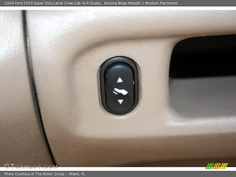 Arizona Beige Metallic / Medium Parchment 2004 Ford F350 Super Duty Lariat Crew Cab 4x4 Dually