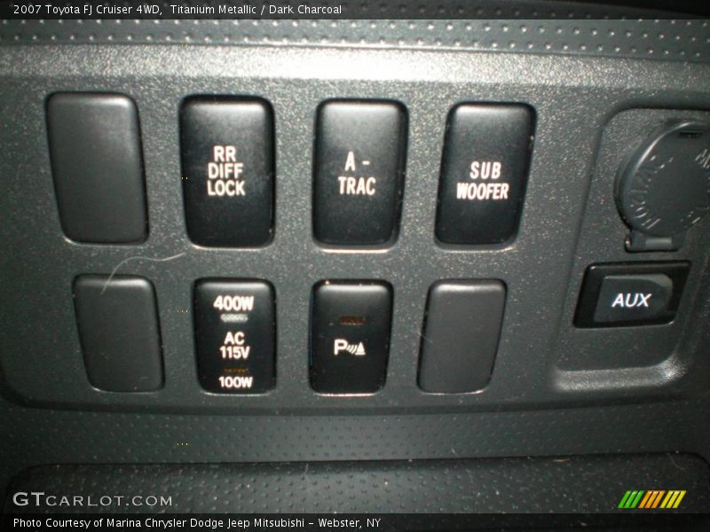 Titanium Metallic / Dark Charcoal 2007 Toyota FJ Cruiser 4WD