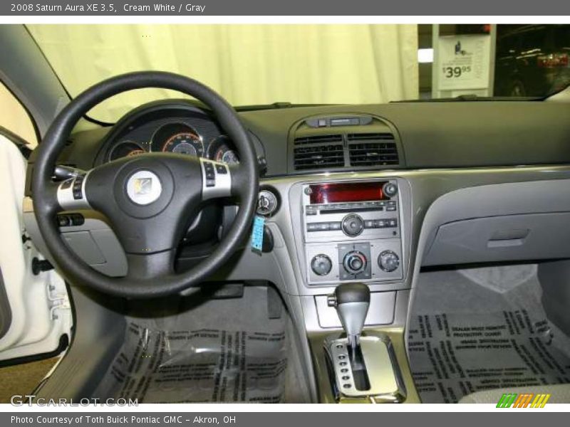 Cream White / Gray 2008 Saturn Aura XE 3.5