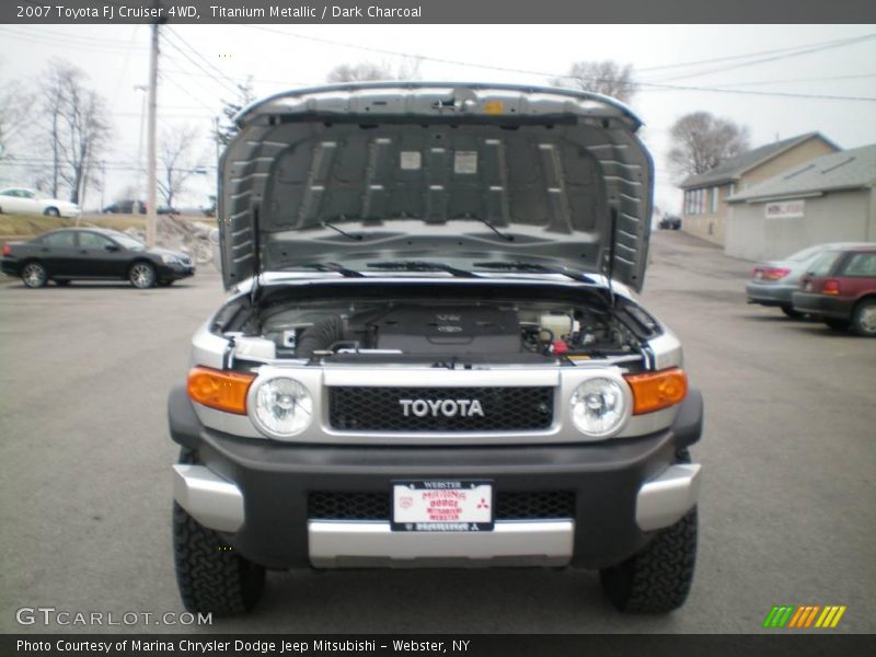 Titanium Metallic / Dark Charcoal 2007 Toyota FJ Cruiser 4WD
