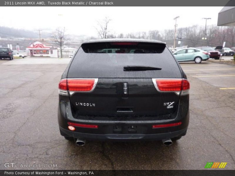 Tuxedo Black Metallic / Charcoal Black 2011 Lincoln MKX AWD