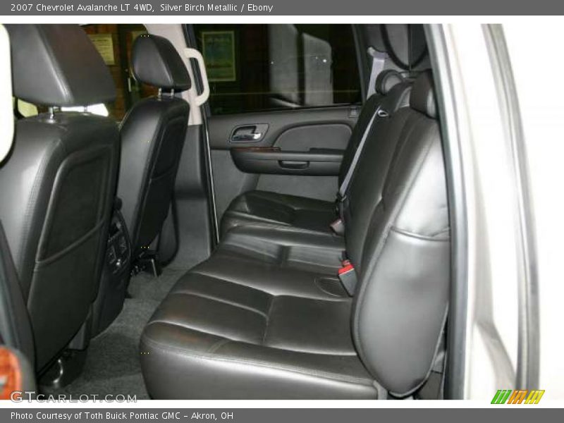 Silver Birch Metallic / Ebony 2007 Chevrolet Avalanche LT 4WD